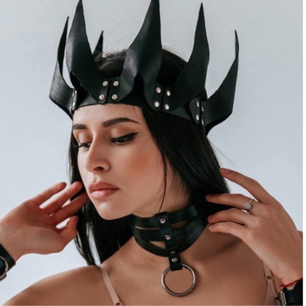 🆕 Black Leather Crown Devil Masquerade Face Mask Slave Bondage BDSM Costume NEW